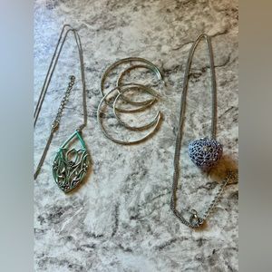 * BUNDLE OF 3  items * earrings and 2 necklaces